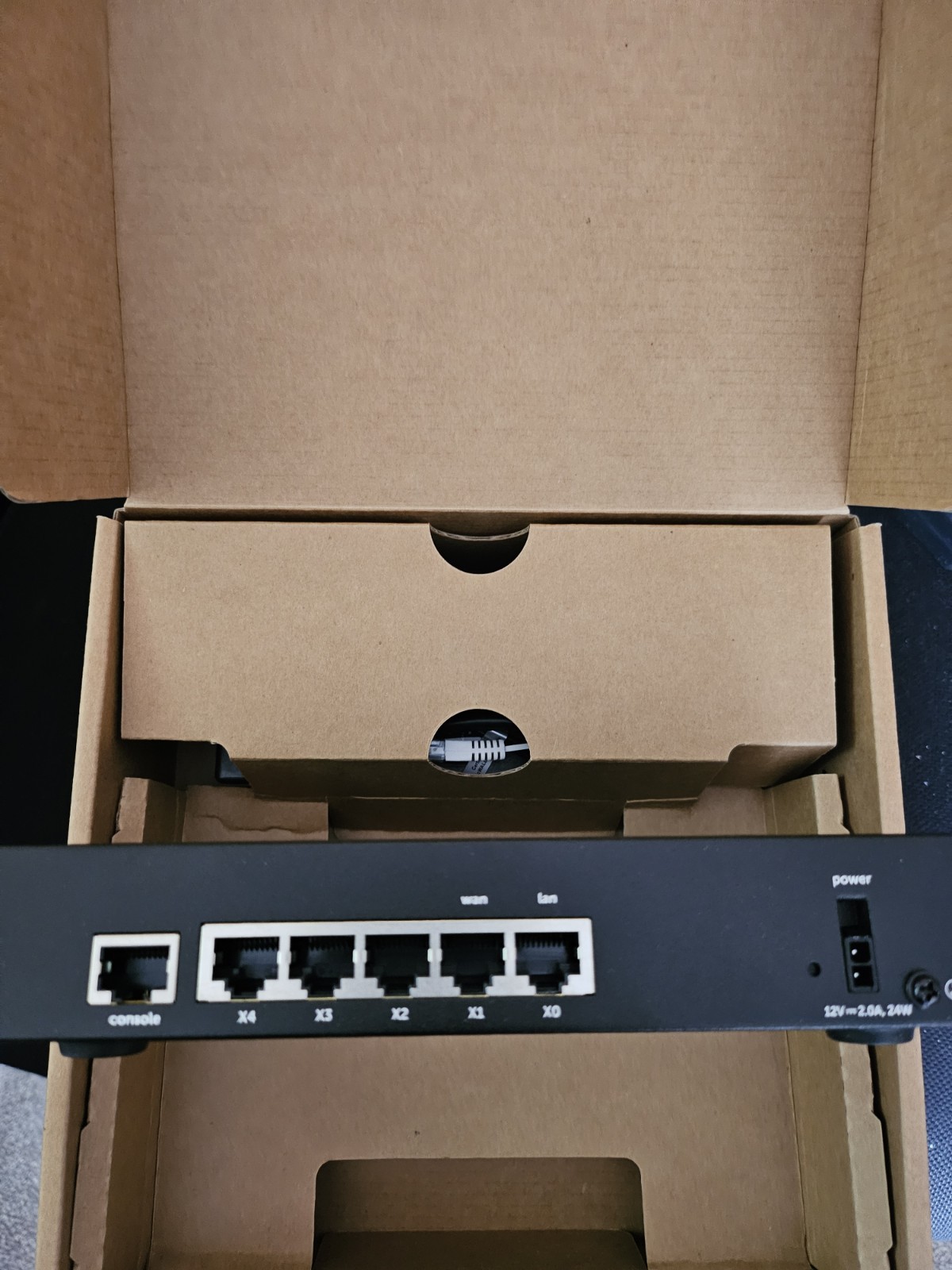 Dell SonicWall TZ350 Firewall Appliance 5 Port Network Security Transfer Ready