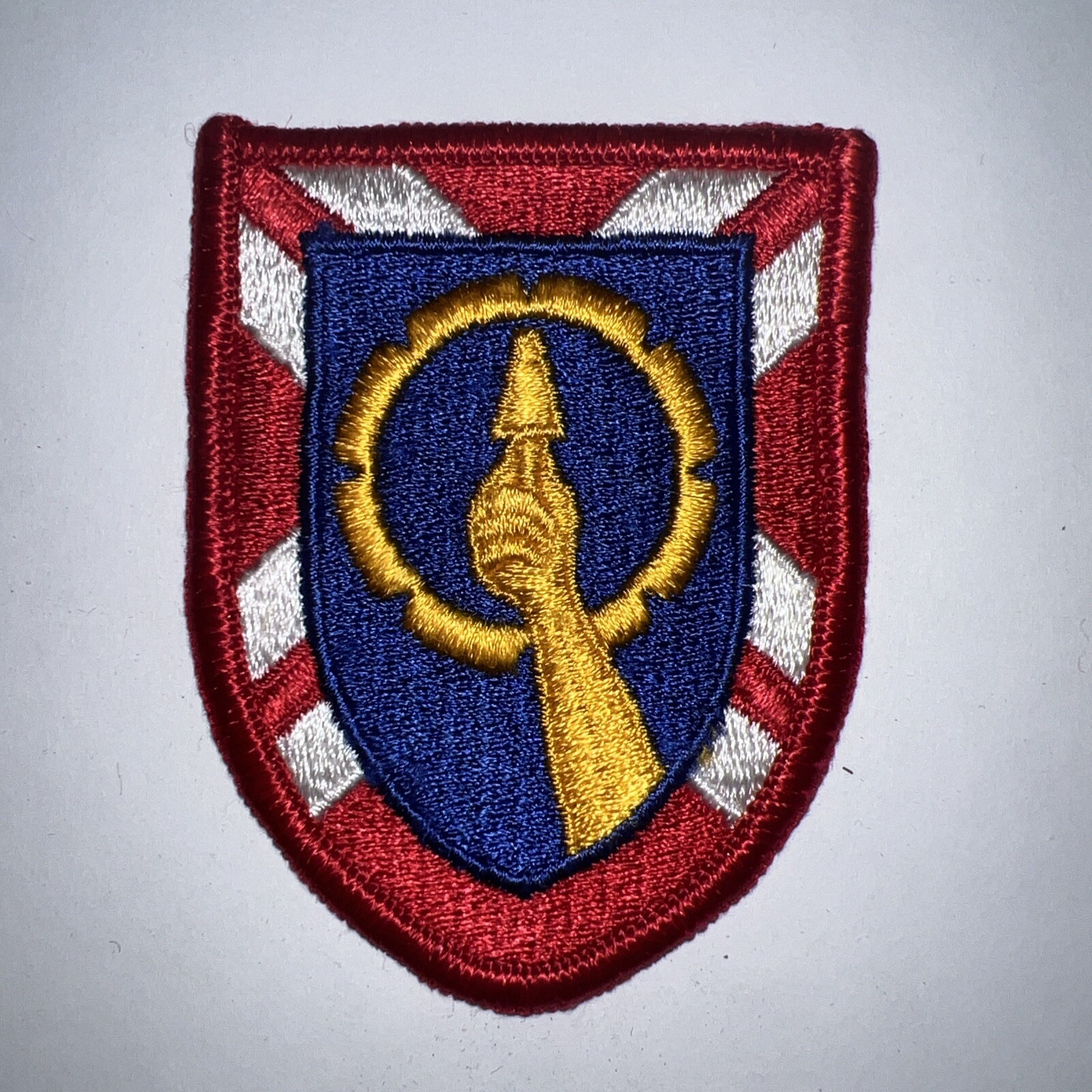 Army Patch: 121st Army Reserve Command (ARCOM) - merrowed edge