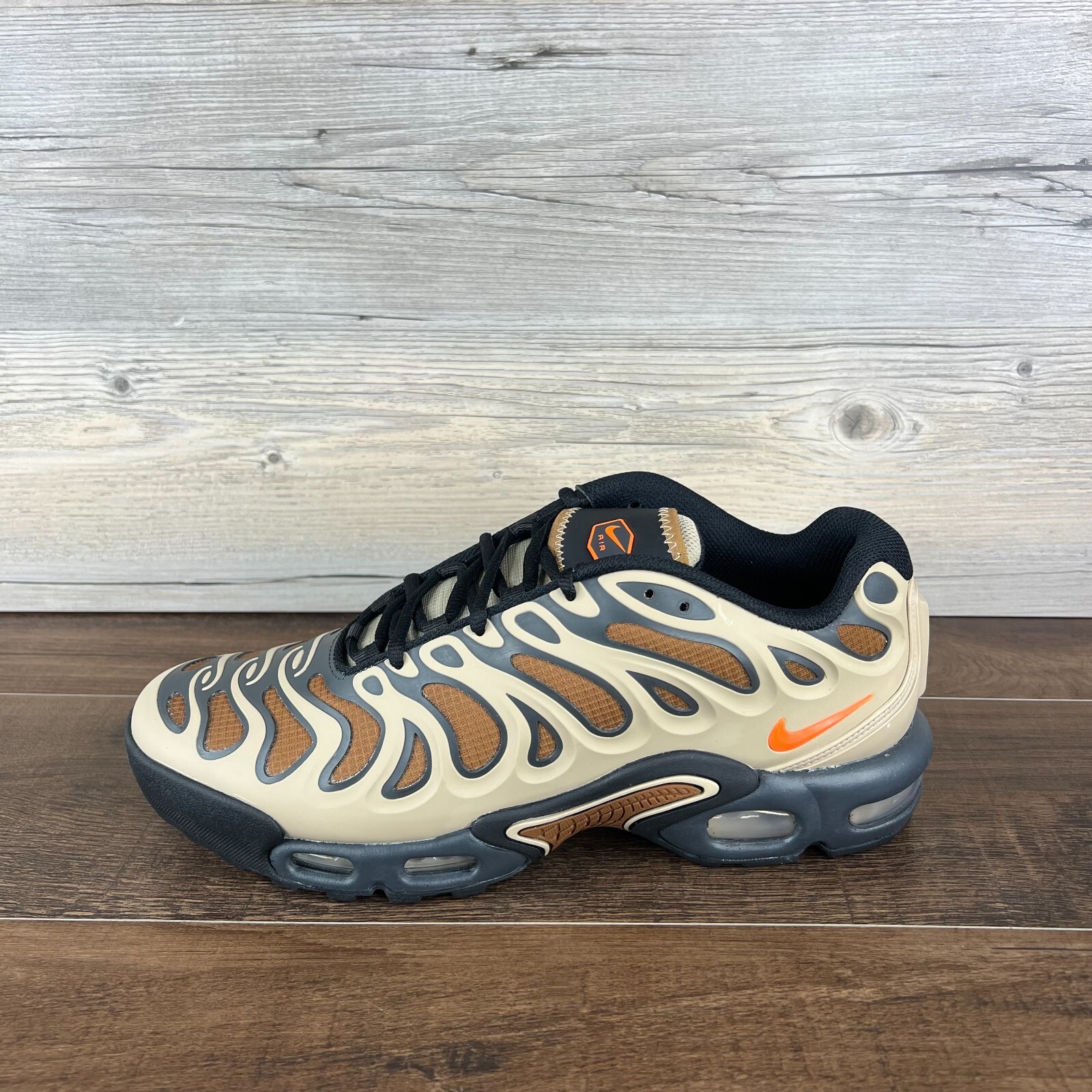 Nike Men's Air Max Plus Drift Mens Sz 10.5 Khaki Dark Smoke Sanddrift FZ3041 200