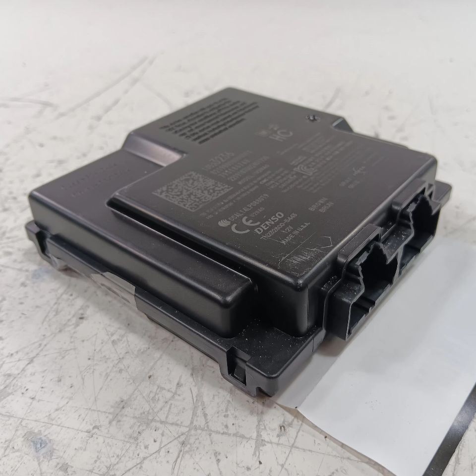 Theft-locking Keyless Entry Control Module Fits 18-22 Buick Encore OEM
