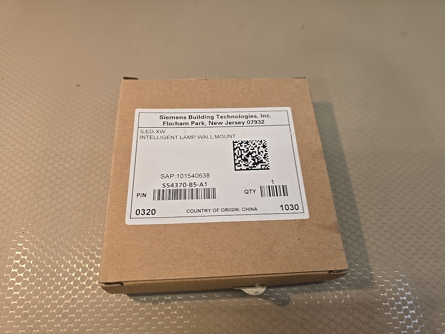 NEW Siemens S54370-B5-A1 ILED-XW Intelligent Lamp Wall Mount