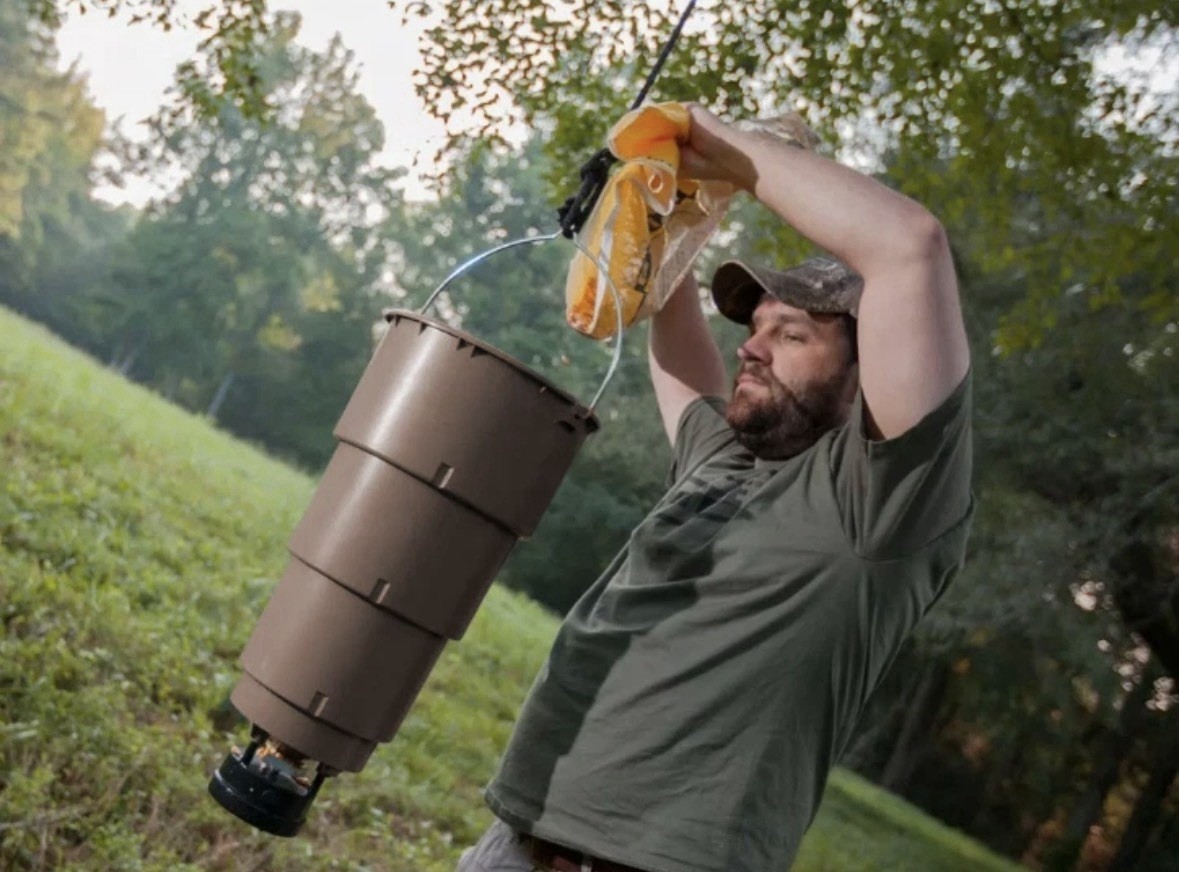 Moultrie 30lb All-in-One Hanging Feeder - 4 Feed Times - Bluetooth Programming
