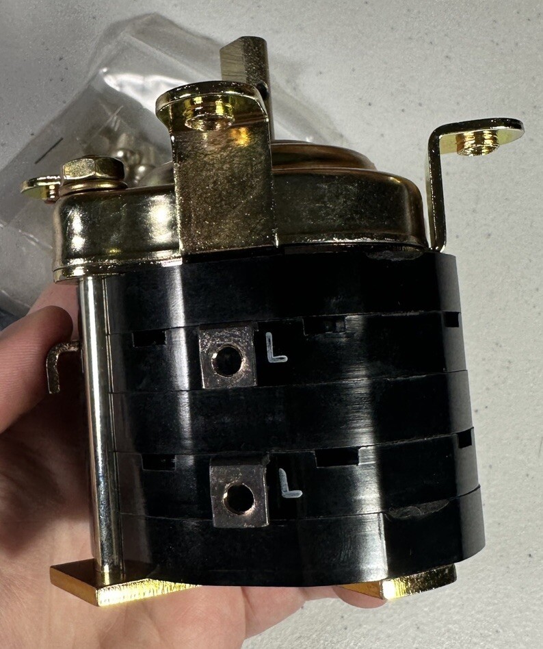 Rotary Switch Heater E8298939 3 Position 2 Pole 30A 230V