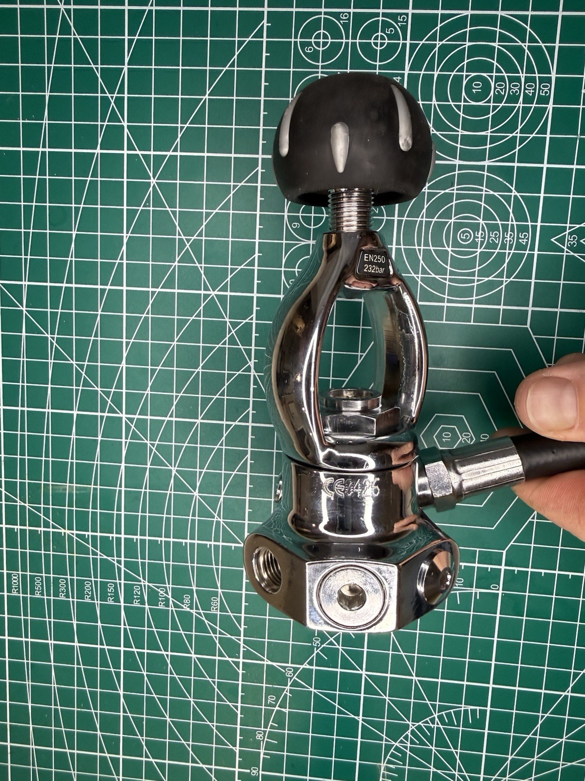 Mares MR22 Abyss DFC Scuba Diving Regulator - Yoke