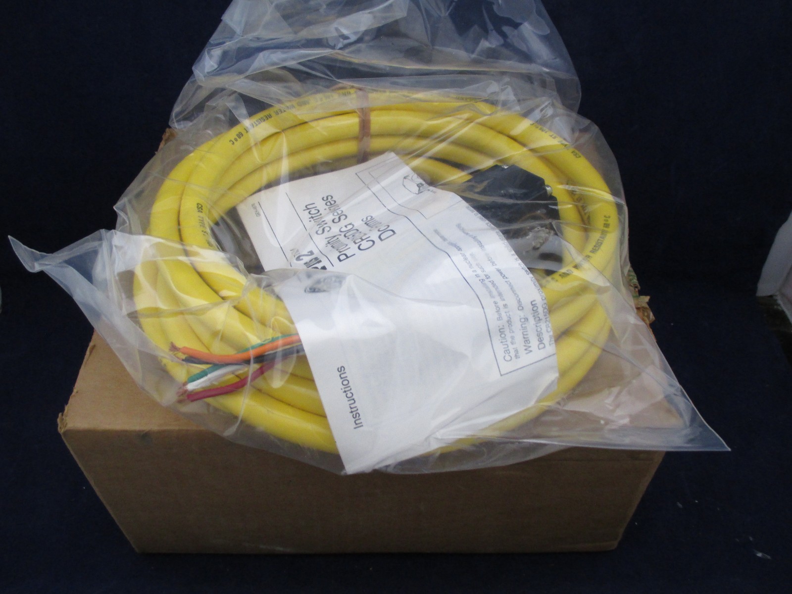 General Electric CR215DGF19C Proximity Switch new
