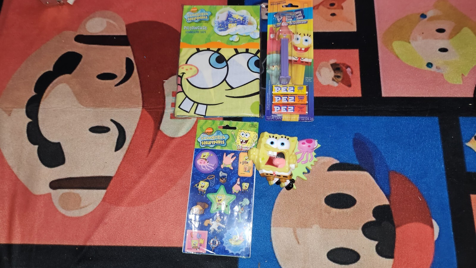 Spongebob SquarePants Pillowcase SEALED 2002 Night Light 2003 PEZ STICKERS !