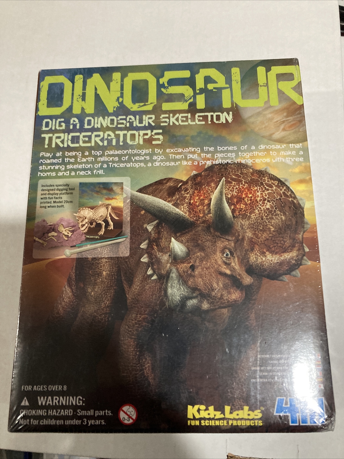 Dinosaur - Dig A Dinosaur Skeleton - Triceratops - Kidz Labs new