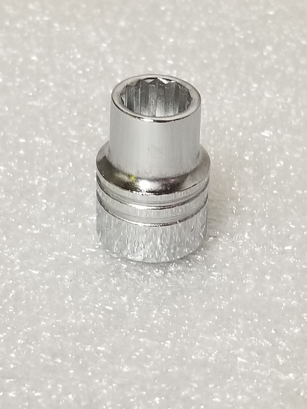 Armstrong Armaloy 11-111 3/8"-Drive 12-Pt Standard Socket 11/32" Made in USA