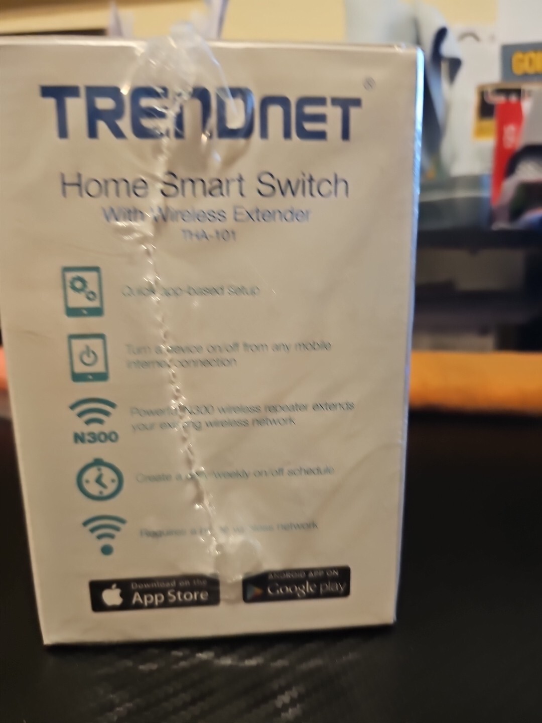 TRENDnet Cat. # THA-101 Home Smart Switch with Wireless Extender New In Box