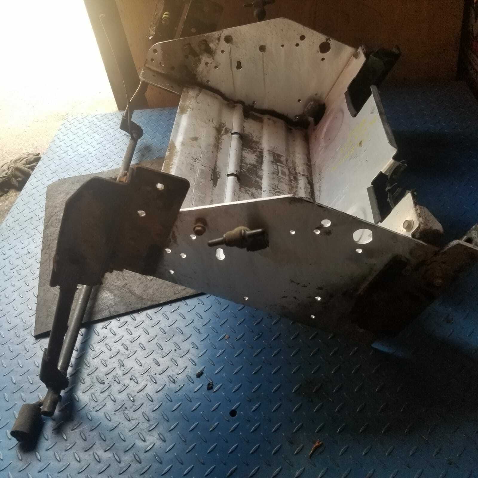 2012 INTERNATIONAL PROSTAR BATTERY BOX