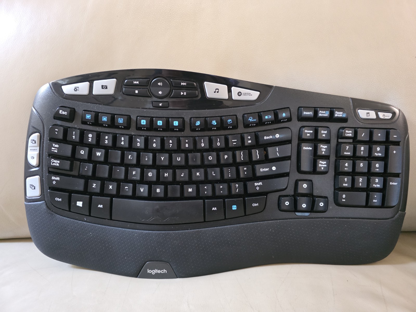 Logitech K350 Wave Wireless Keyboard - No DONGLE/USB Connector