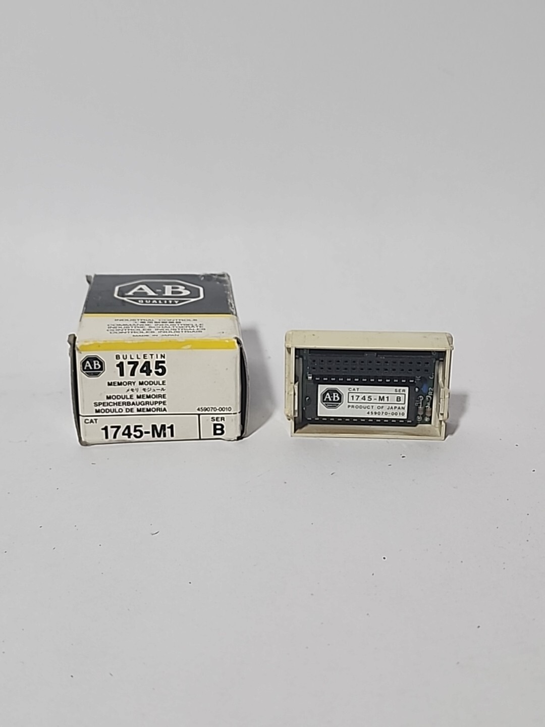 ALLEN BRADLEY 1745-M1 MEMORY MODULE SER.A 1745M1 NEW SURPLUS