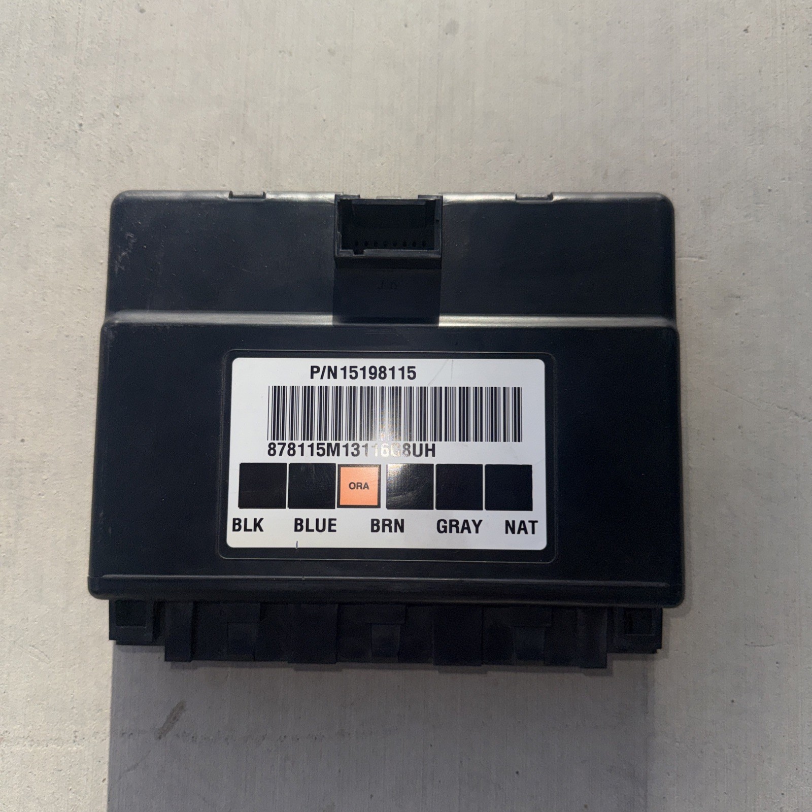 2003-2006 Chevy Silverado/GMC Sierra BODY CONTROL MODULE BCU/BCM 15198115 OEM