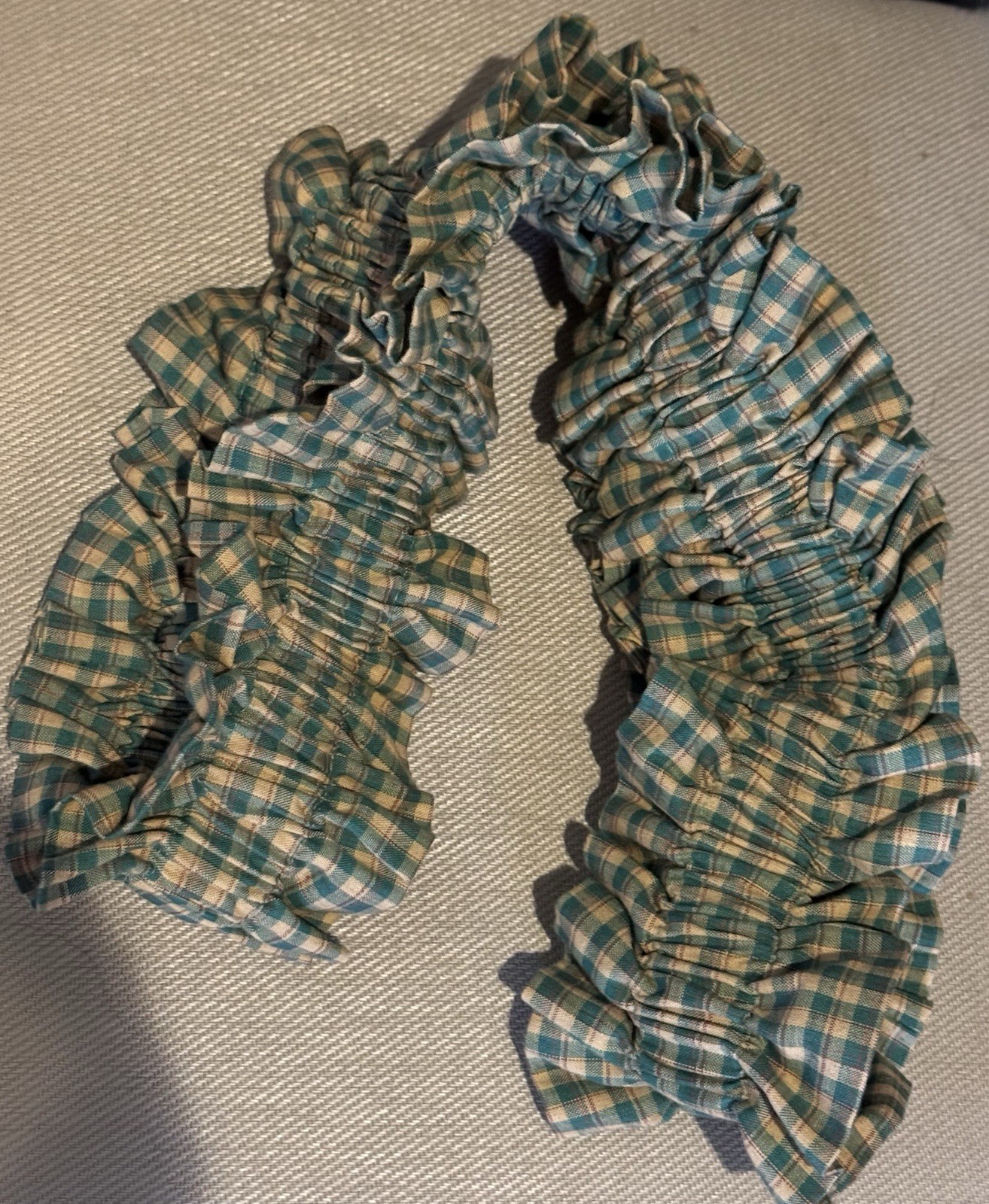 New Green Gold French Country Gingham Fabric Basket Ruffle Garter, 19-35” Easter