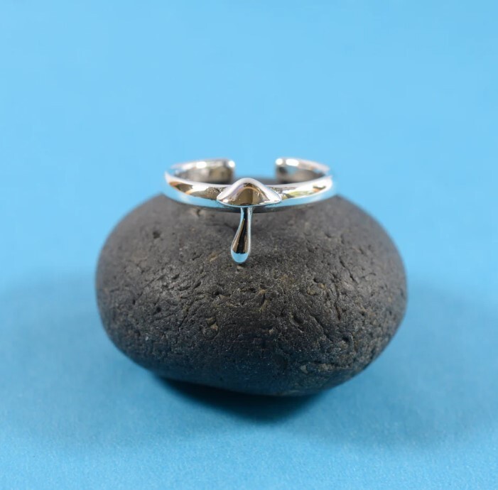 Women's Valentine's Day Solid Metal Adjustable Mushroom Toe Ring 925 SS