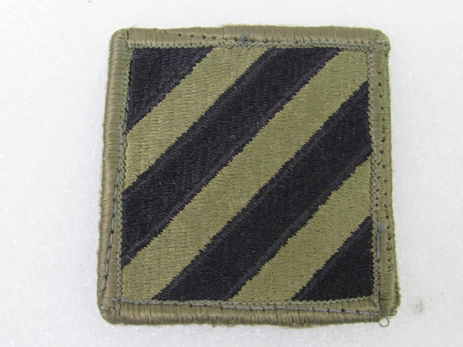 US Army 3rd Infantry Division Subdued Sew On Uniform Shoulder Patch Insignia VTG