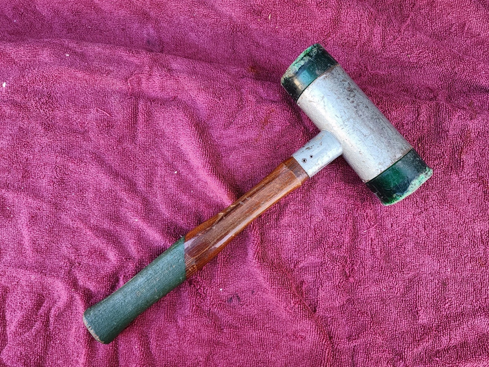 Vintage 3 lb Tahlen 103 "No Bounce" Dead Blow Shot-Filled Hammer, Tenite Faces