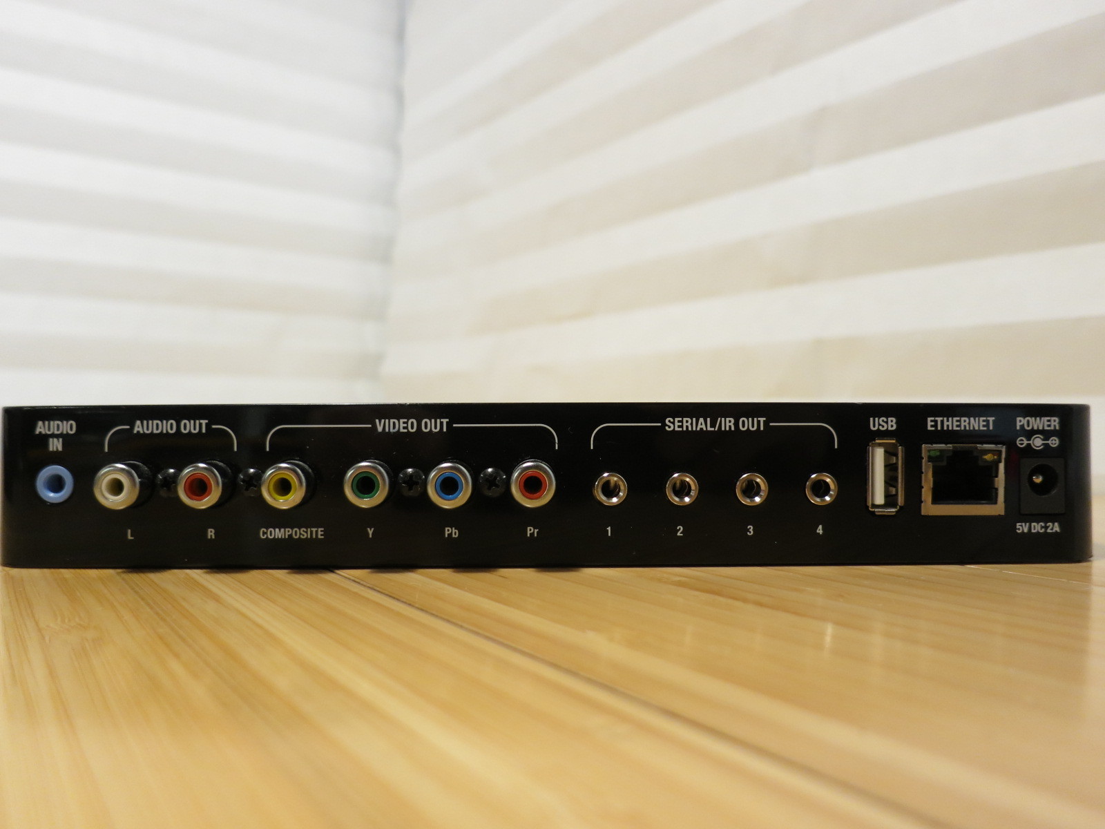 Control 4 Home Controller HC-200 C4-HC200B-E-B With Power Supply