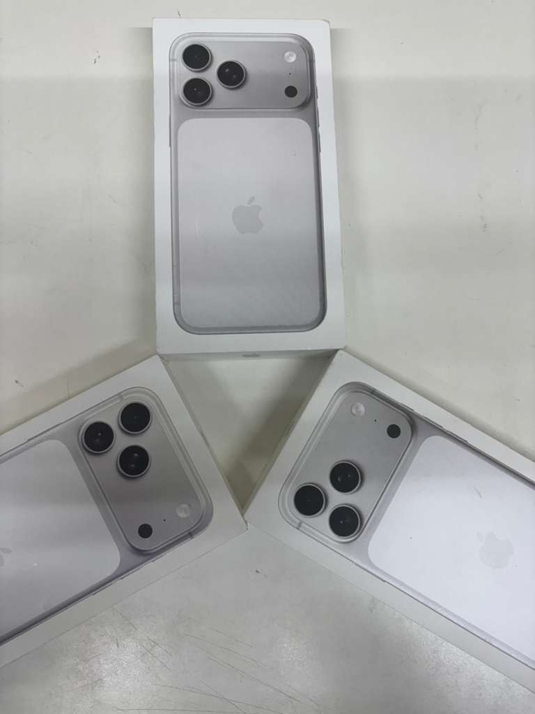 OEM Apple iPhone 17 Promax Silver Color Empty Box –Lot of 5 | No Phone Included