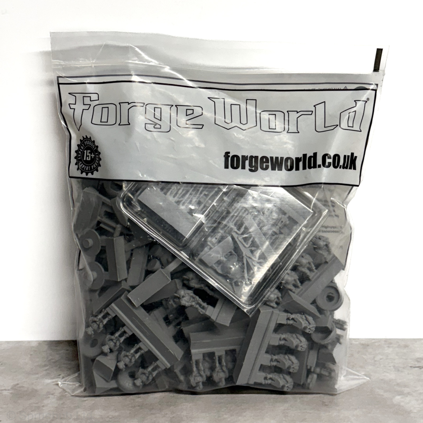 Forge World Tau Manta | Ships Worldwide