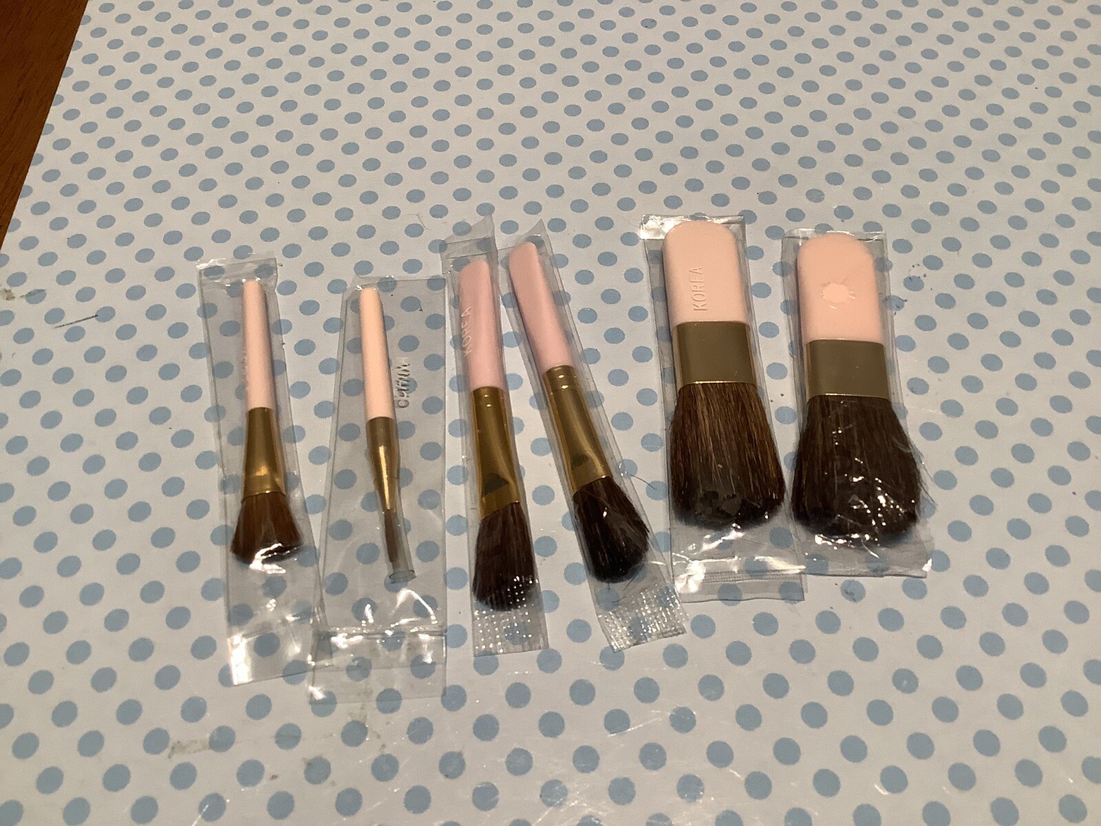 Lot of 5 New In Package Mary Kay Pink Vintage Brushes (different sizes)