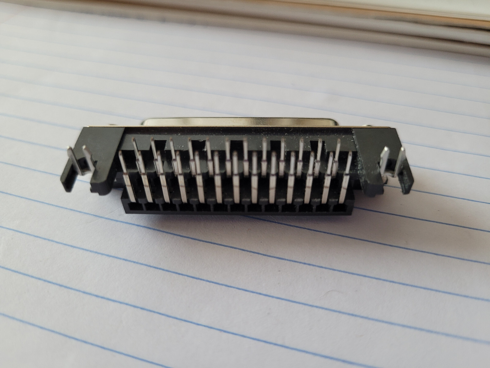 2 pcs - 25-pin Female, PCB mount connector