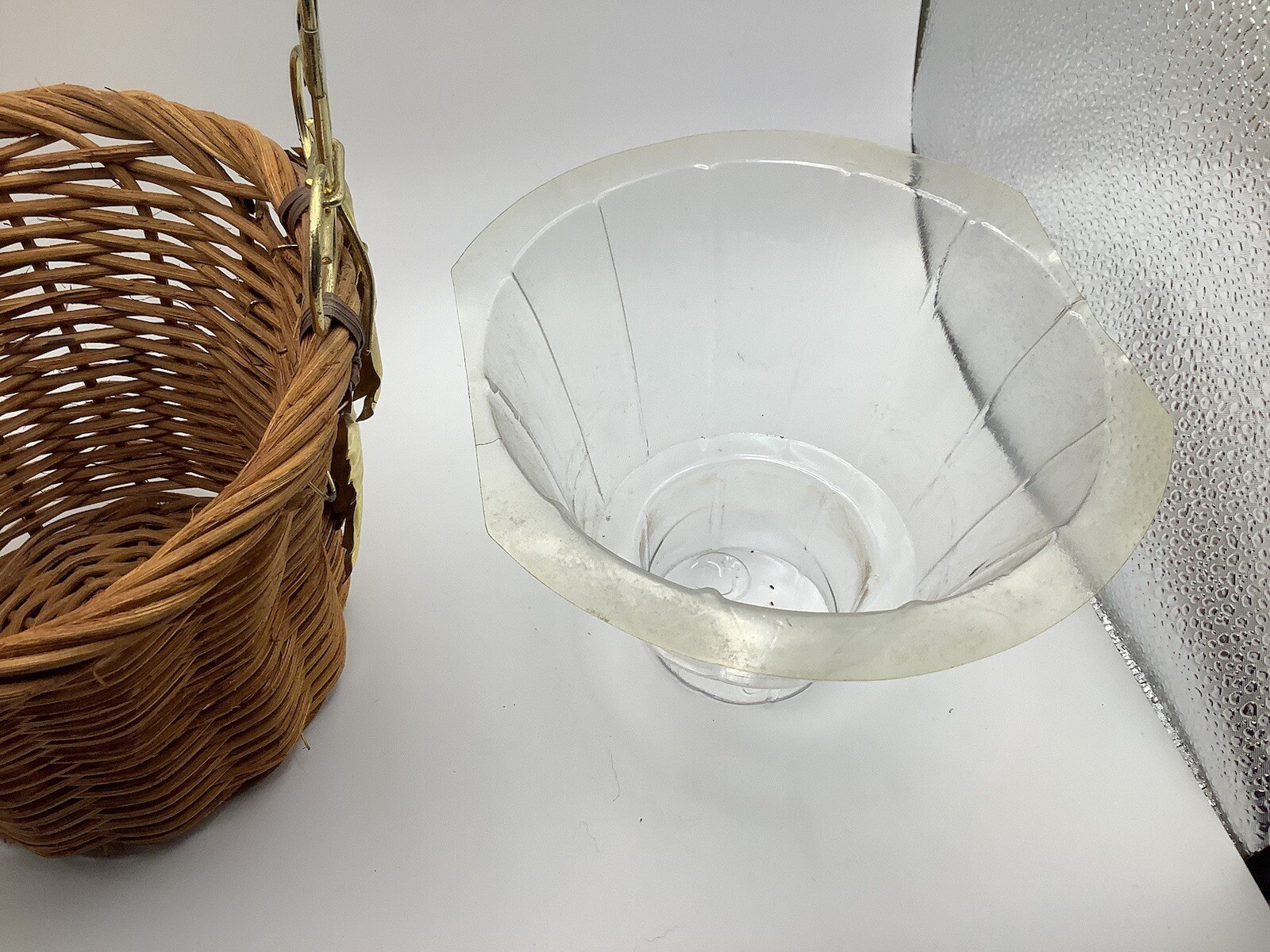 Wicker Flower Planter Vase Metal Handle And Leafs MISSING 1 Leaf