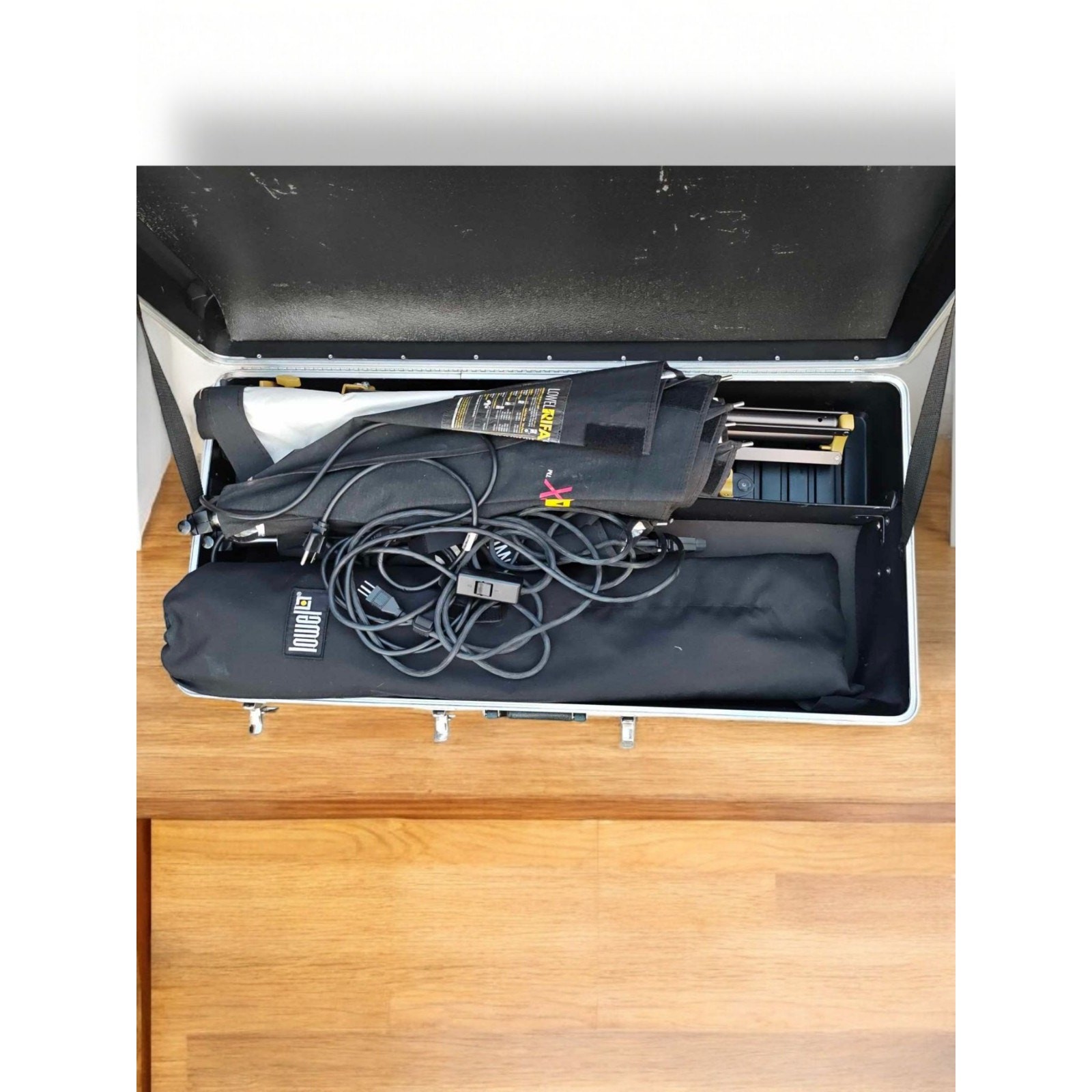 Lowel Rifa eX 55 Pro Kit With Case