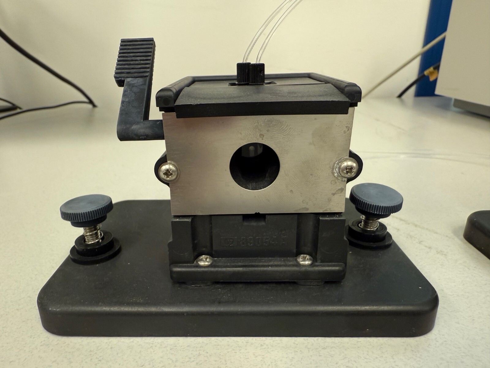 Agilent 8453 UV-Vis with Cooled cell mount, flow through cell, advanced software