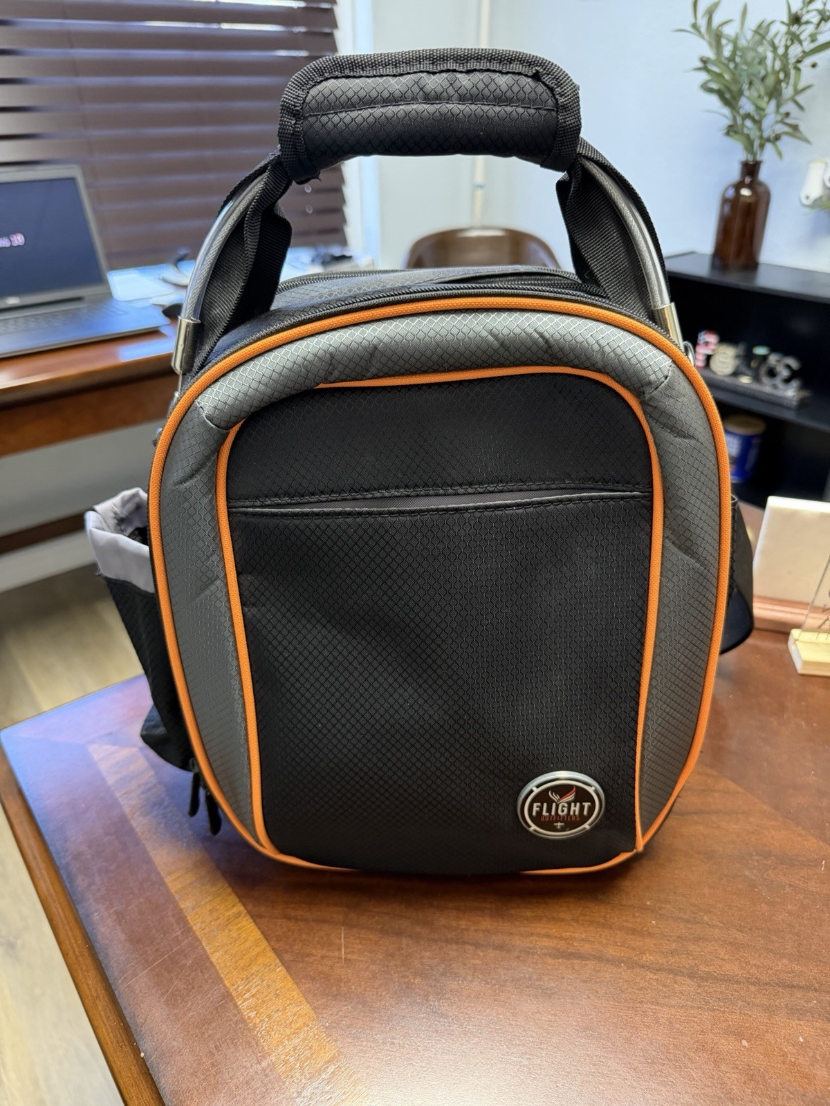 David Clark Pilot’s Flight Headset. In Like New Condition.