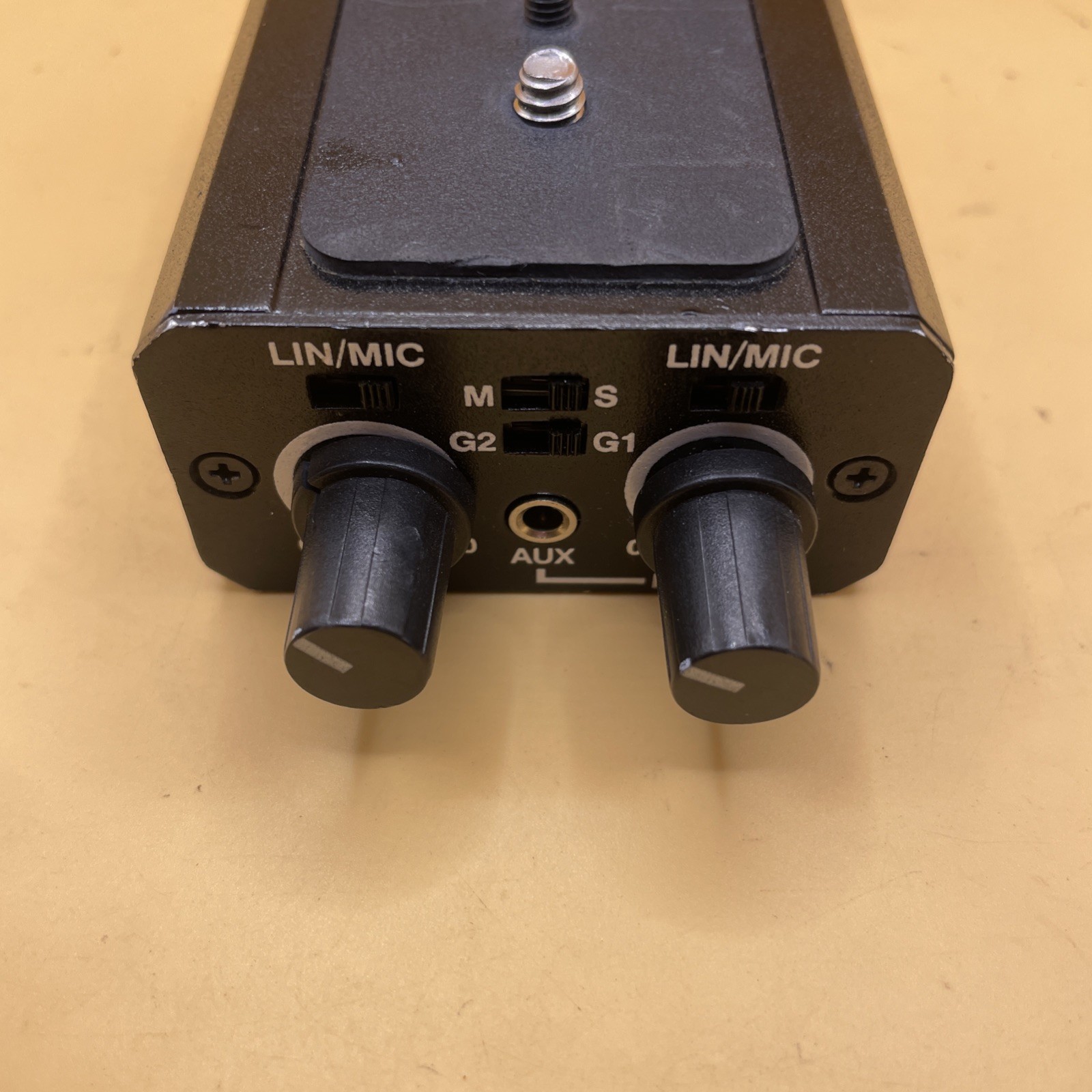 BeachTek DXA-2S Dual XLR Universal Microphone Adapter