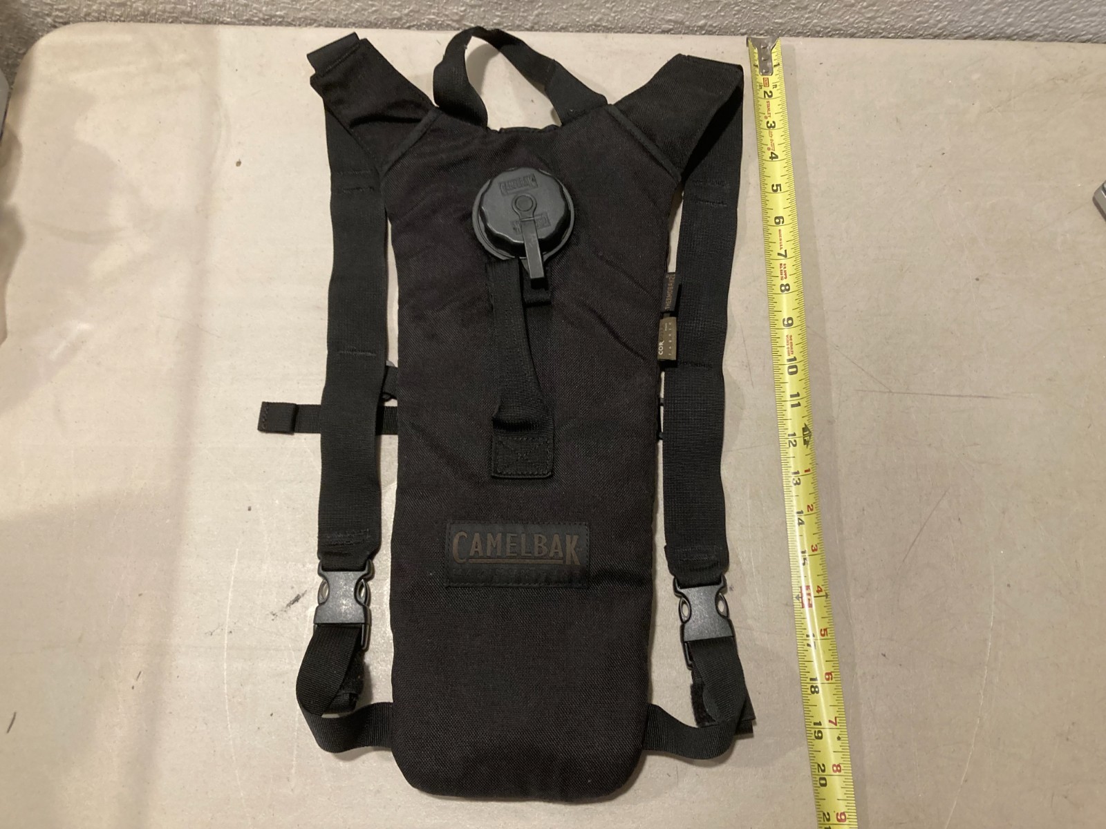 Camelbak Thermobak 2L 71000 Hydration Pack 70 oz Black 71000