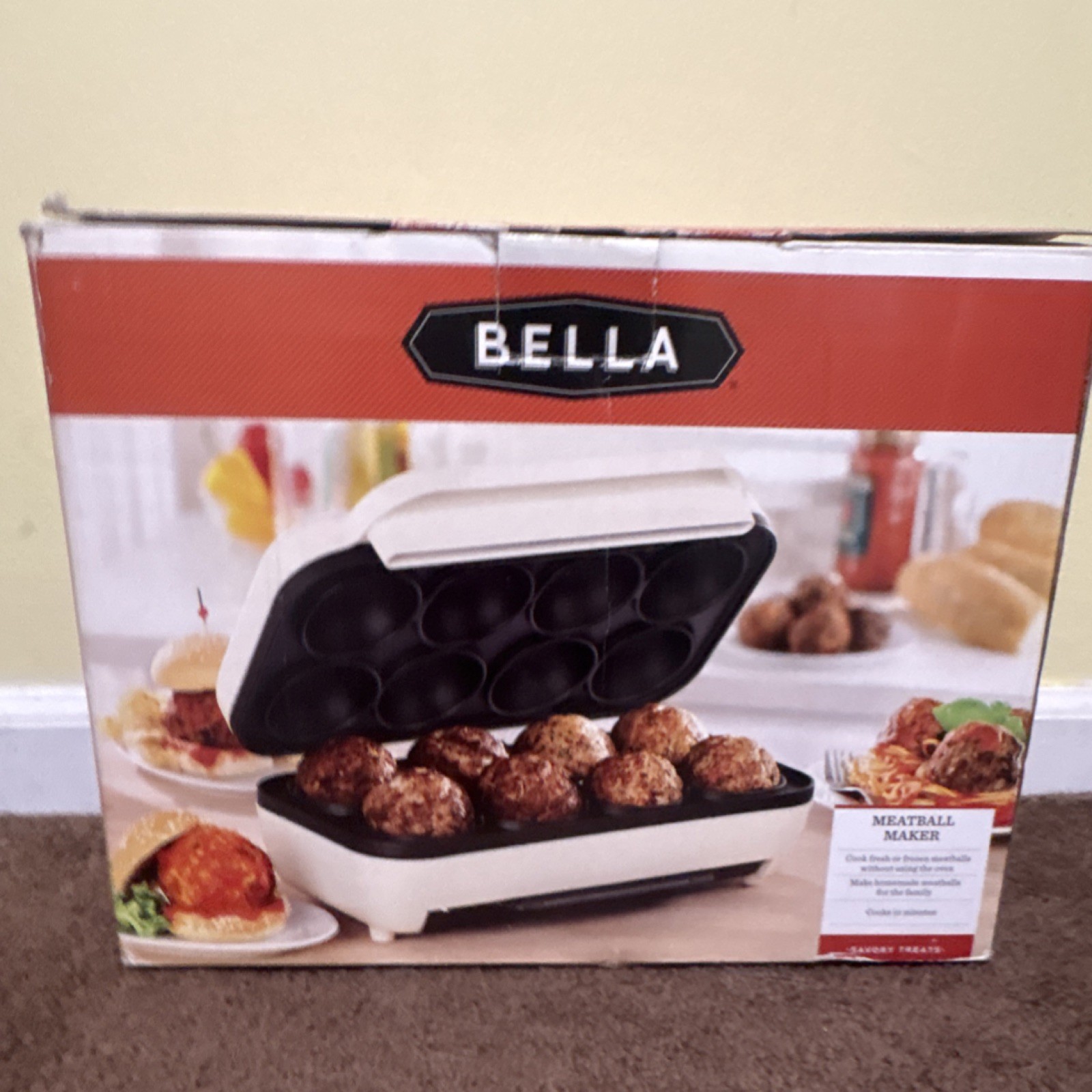Bella Meatball Maker Electric Non-Stick Plates Power Indicator