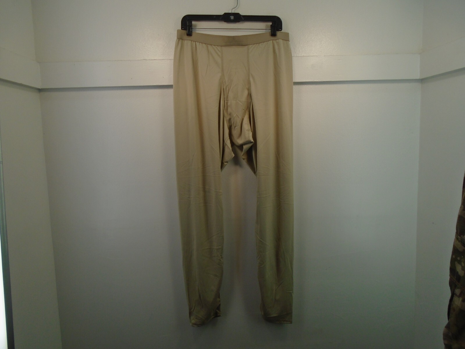 USGI US Military Silkweight Drawers Long Underwear Khaki Size Large Long 125-G