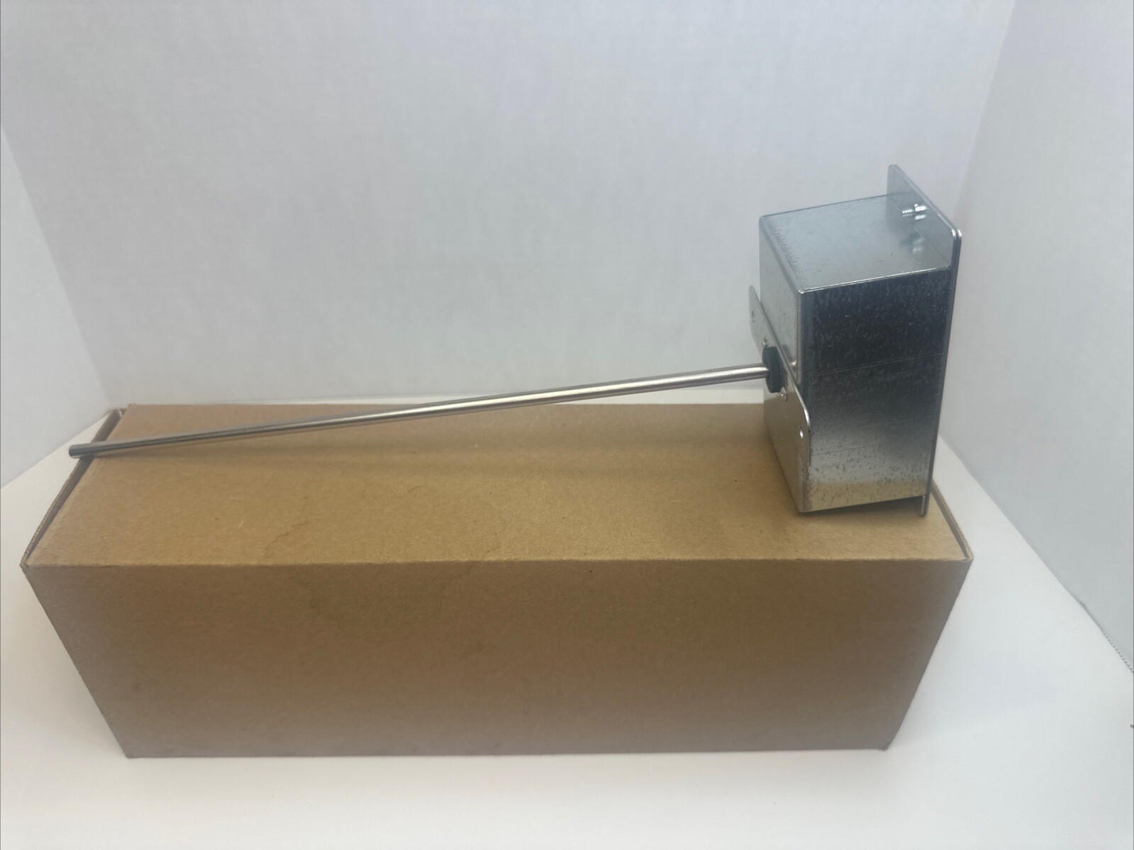 MAMAC SYSTEMS TE-702-B-12-D DUCT TEMPERATURE SENSOR 12" PROBE LENGTH