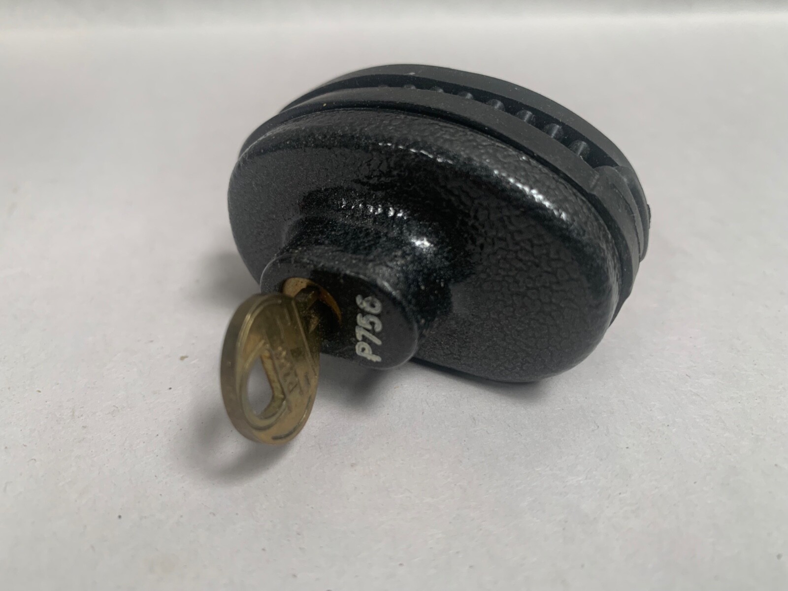 Used Master Lock Gun Trigger Lock 1 Original Key Tested Works (A3)