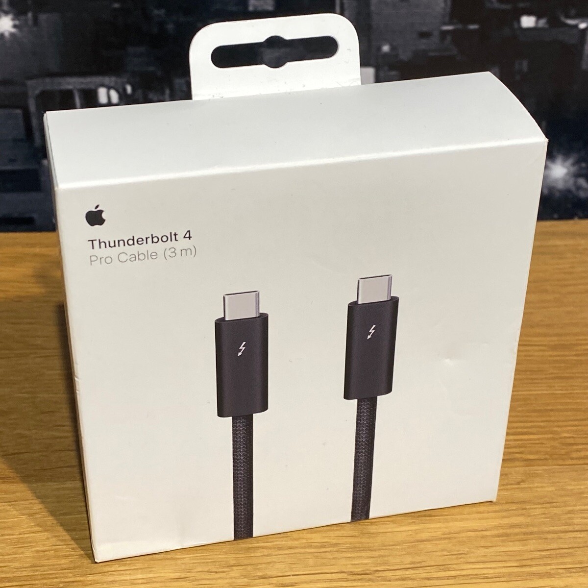 Apple Thunderbolt 4 Pro Cable 3m USB-C MacBook iPad iMac iPhone 100% Original