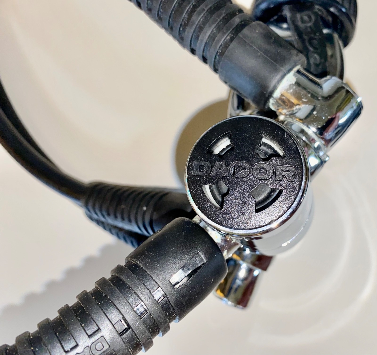 DACOR EXTREME PLUS First Second Stage Scuba Diving Regulator w/ OMNI PRO Console