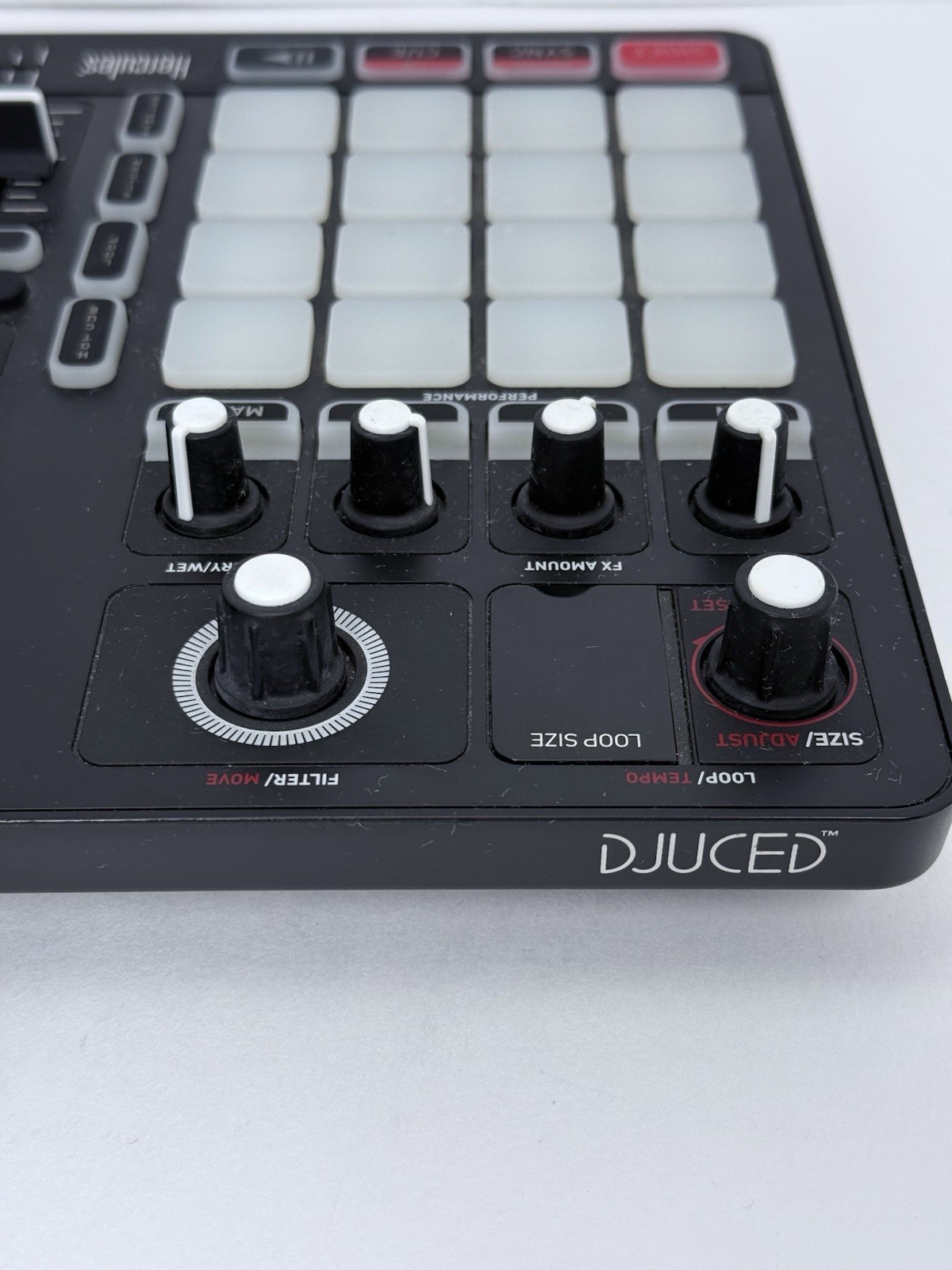 Hercules P32 Advanced DJ Controller DJCONTROL-P32 Performance Pads USB Mixer