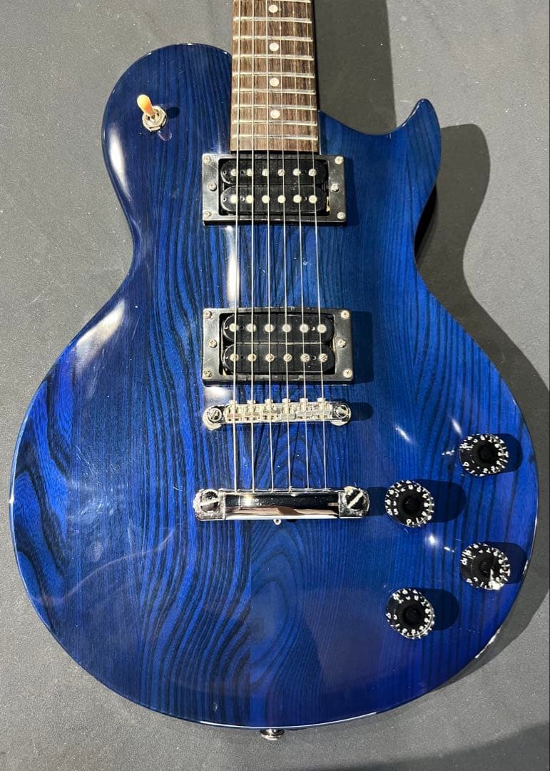 Aria Pro Ii Pe40 See-Through Blue 90
