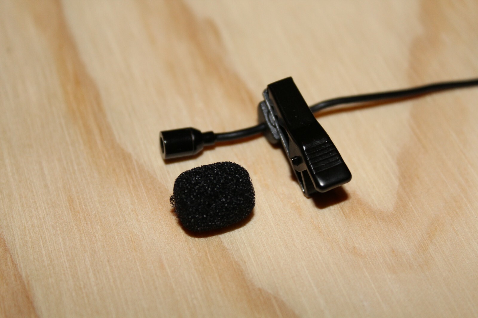 2 PCS Lapel Tie Clips for Lapel Lavaliere Microphones