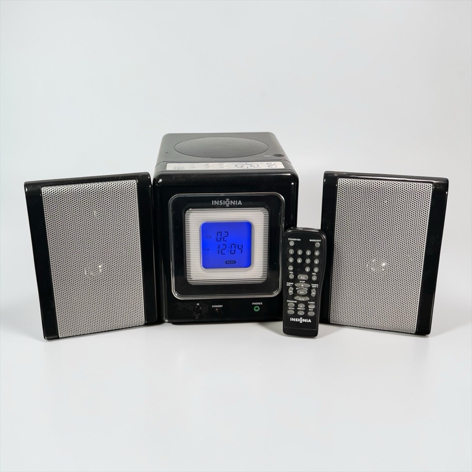 INSIGNIA NS-A1112 CD player Compact Shelf System With Speakers And Remote.