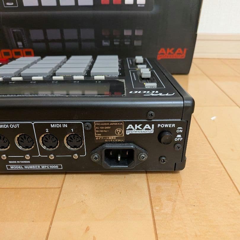 AKAI MPC1000 Black Sampler Sequencer 128MB Expanded JJ-OS w/ Box CF Tested