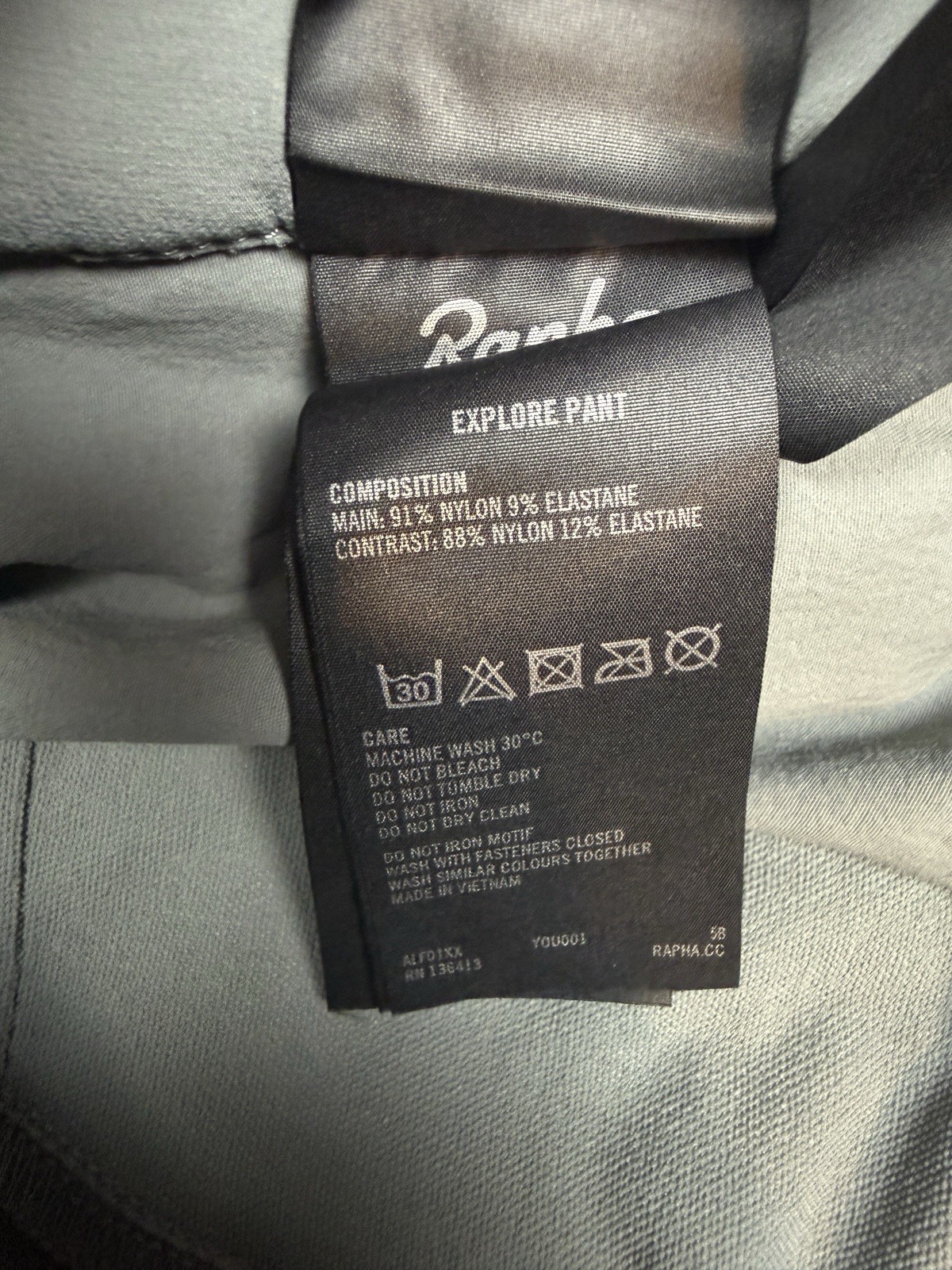 Gently Worn Rapha Explore Nylone Pants Size Medium