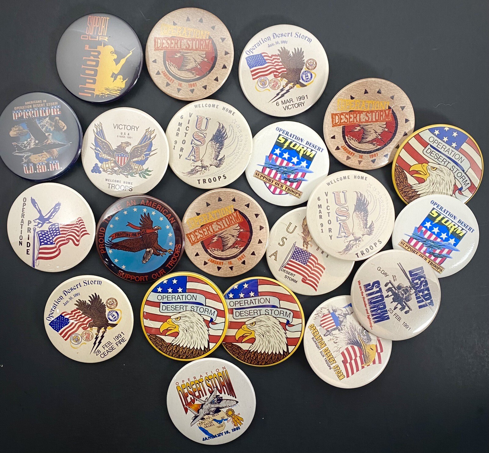 Vintage 1991  Desert Storm American Pride War Time  pinback buttons Lot Of 21