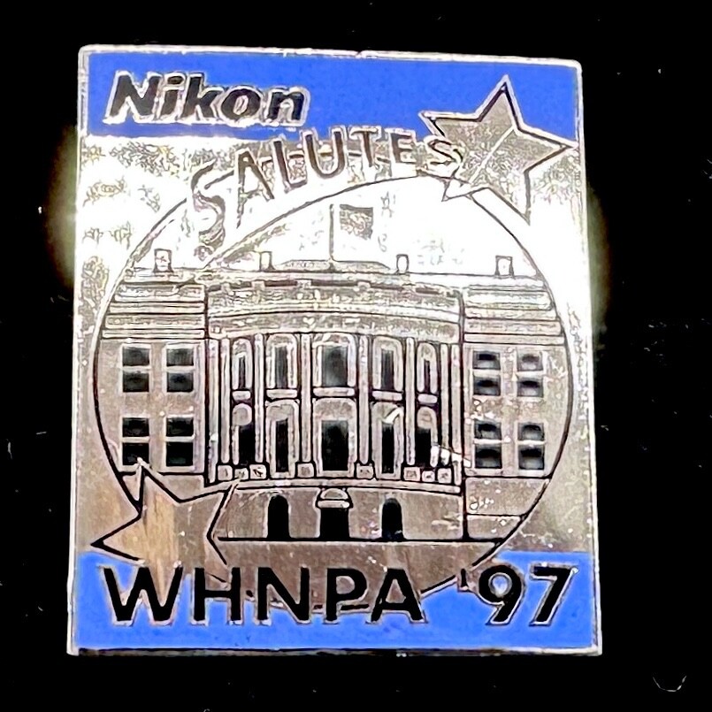 97' NIKON SALUTES the WHITE HOUSE News Photographers Association WHNPA Pin
