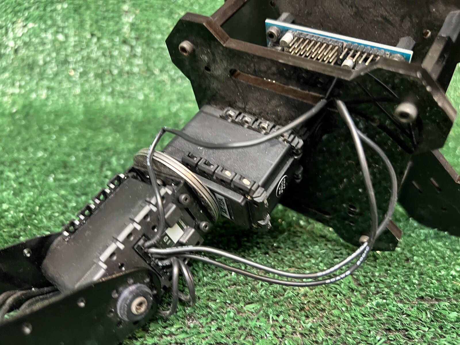 ROBOTIC ARM with Arbotix-M and Dynamixel AX-12A Servos