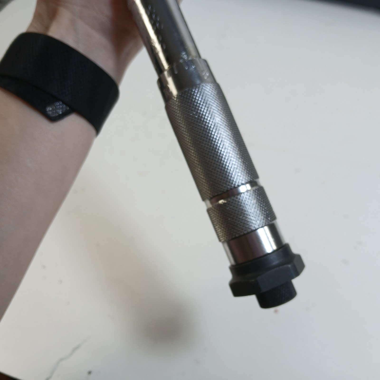 Pittsburgh 3/8" Drive Click Type Reversible Torque Wrench W/ Case