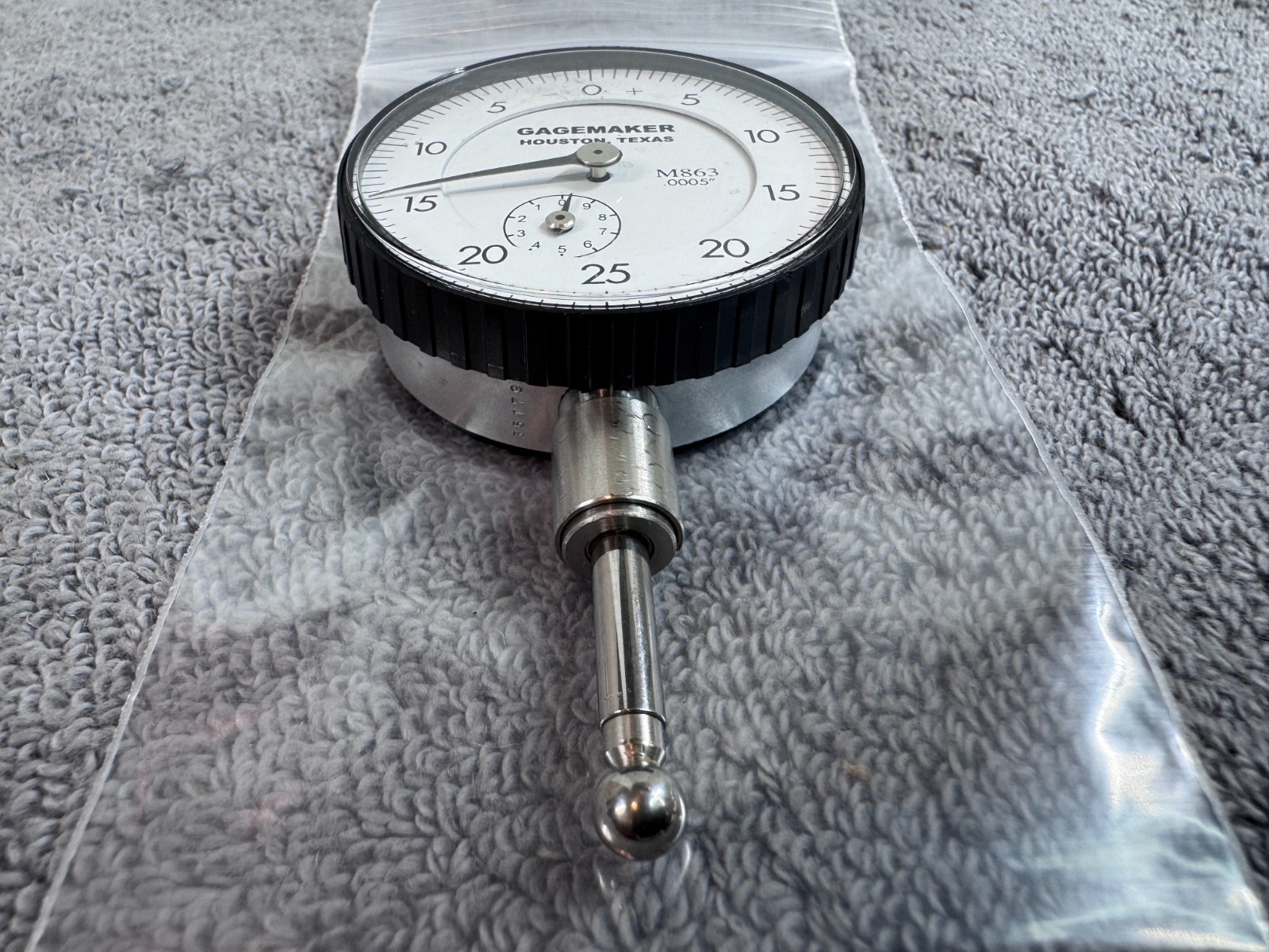 Used - Gagemaker M863 Dial Indicator .0005" Resolution