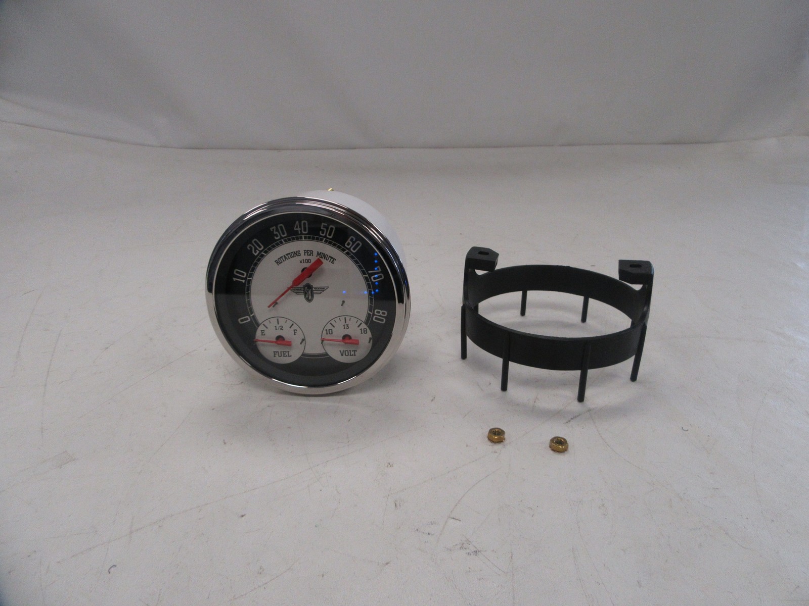 FARIA OVERSIZED MULTI-FUNCTION GAUGE TACHOMETER / FUEL / VOLT GTC073B BOAT